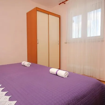 With Parking Space Pag - 9388 * Pag Town