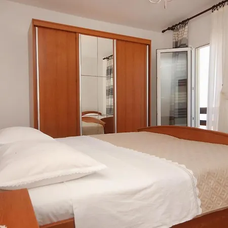 With Parking Space Pag - 9388 Apartment *