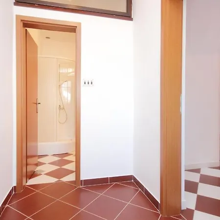 With Parking Space Pag - 9388 Apartment