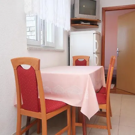 Apartment With Parking Space Pag - 9388 Pag Town