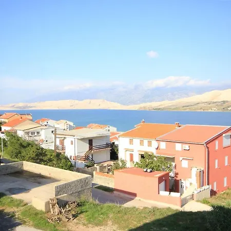 Apartment With Parking Space Pag - 9388